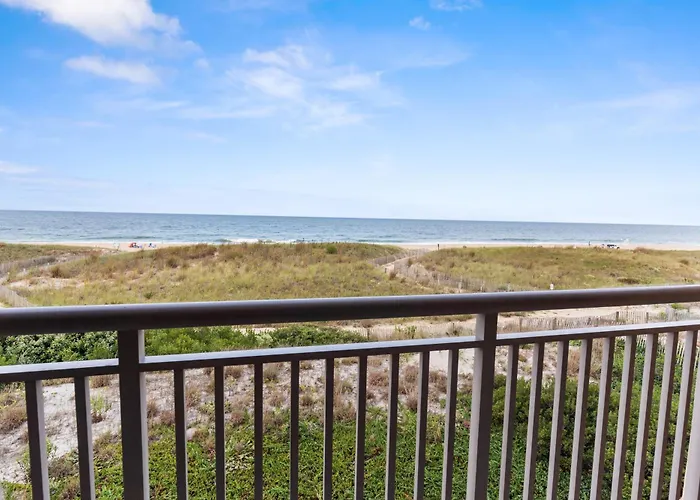 Beachfront 2-bedroom With Stunning Ocean Views Perfect For Family Getaways Ocean City