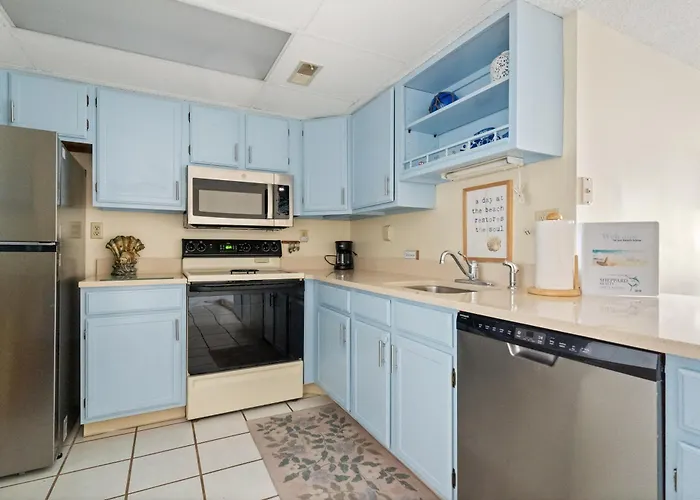 Holiday home Beachfront 2-bedroom With Stunning Ocean Views Perfect For Family Getaways *