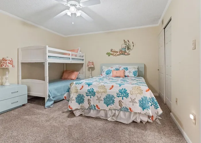 Holiday home Beachfront 2-bedroom With Stunning Ocean Views Perfect For Family Getaways Ocean City