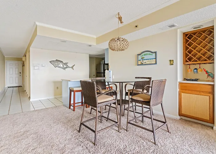 Holiday home Beachfront 2-bedroom With Stunning Ocean Views Perfect For Family Getaways Ocean City